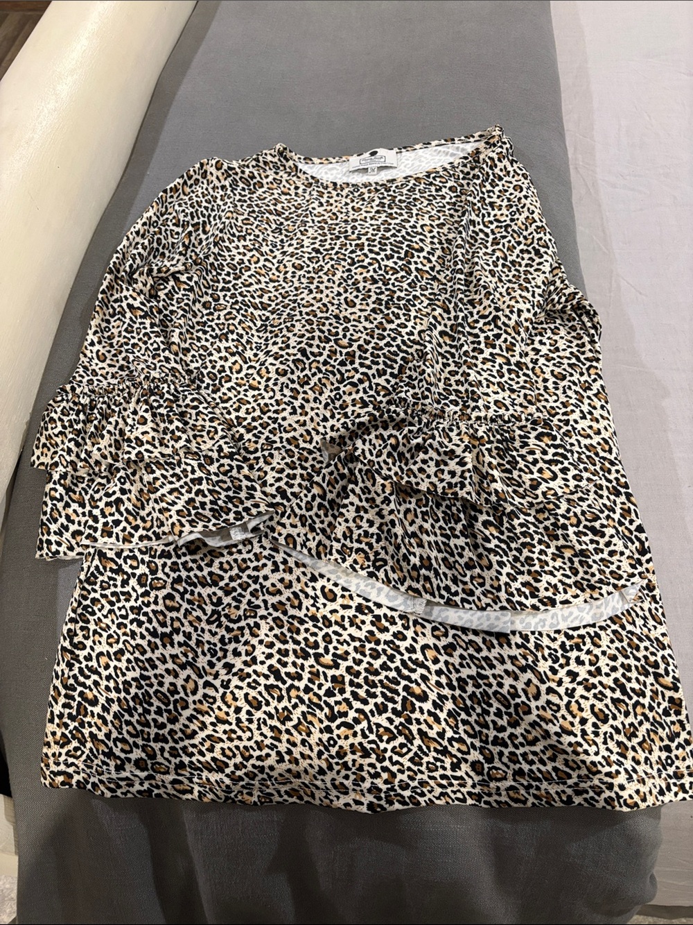 Dainty Jewell’s leopard layering top